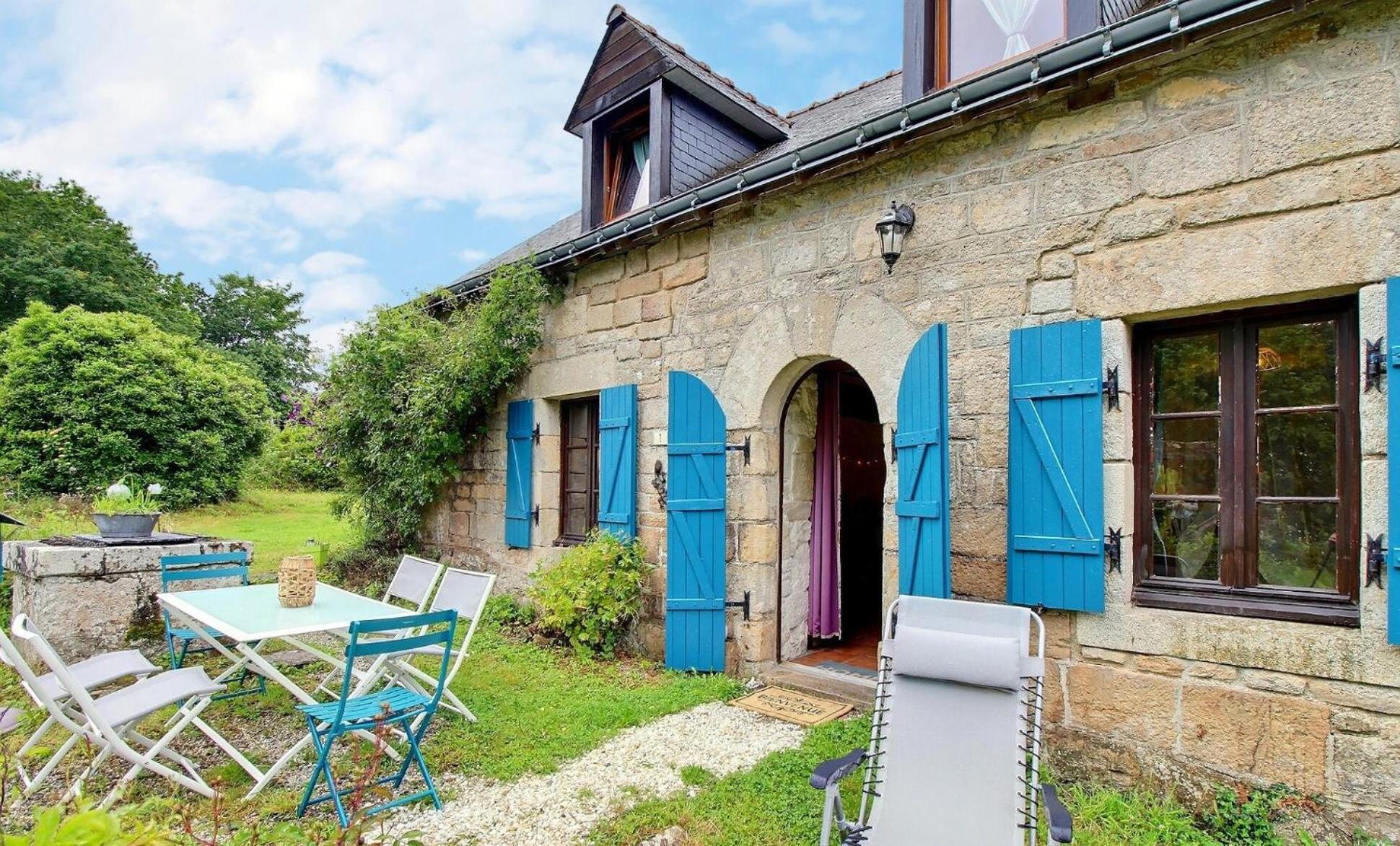 La Fontaine Airmeth Bed & Breakfast Ploerdut ภายนอก รูปภาพ